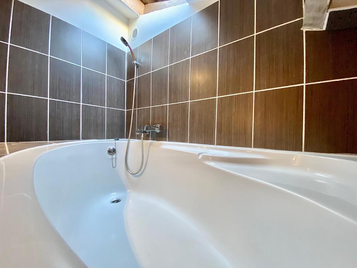 Lovely & Cozy Duplex Heart Of Nice With Bathtub! 外观 照片